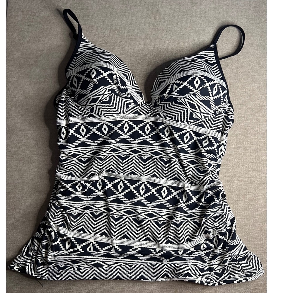 Skye Black White Geometric Tribal Tankini Swim Top Underwire XL SK56482